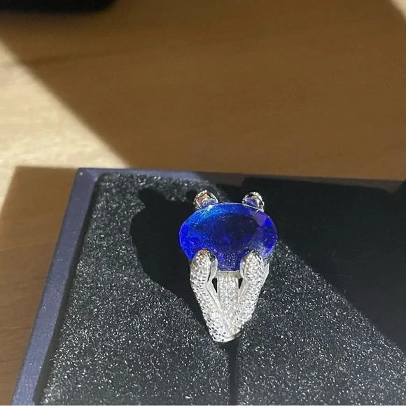 5 CARAT AAA BLUE SAPPHIRE
IN 925 SILVER AUSTRALIAN CRYSTAL DRIPPING SETTING 8 - Picture 9 of 15